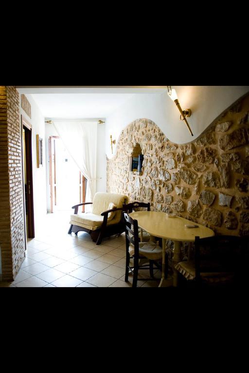 Bed And Breakfast Mblo Fondi Eksteriør billede